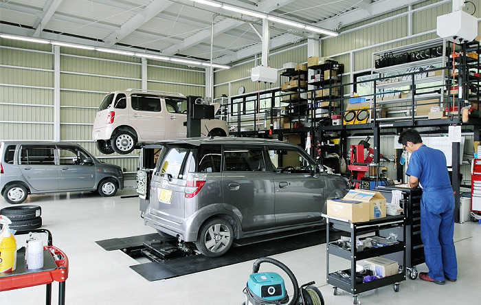 自社車検工場
